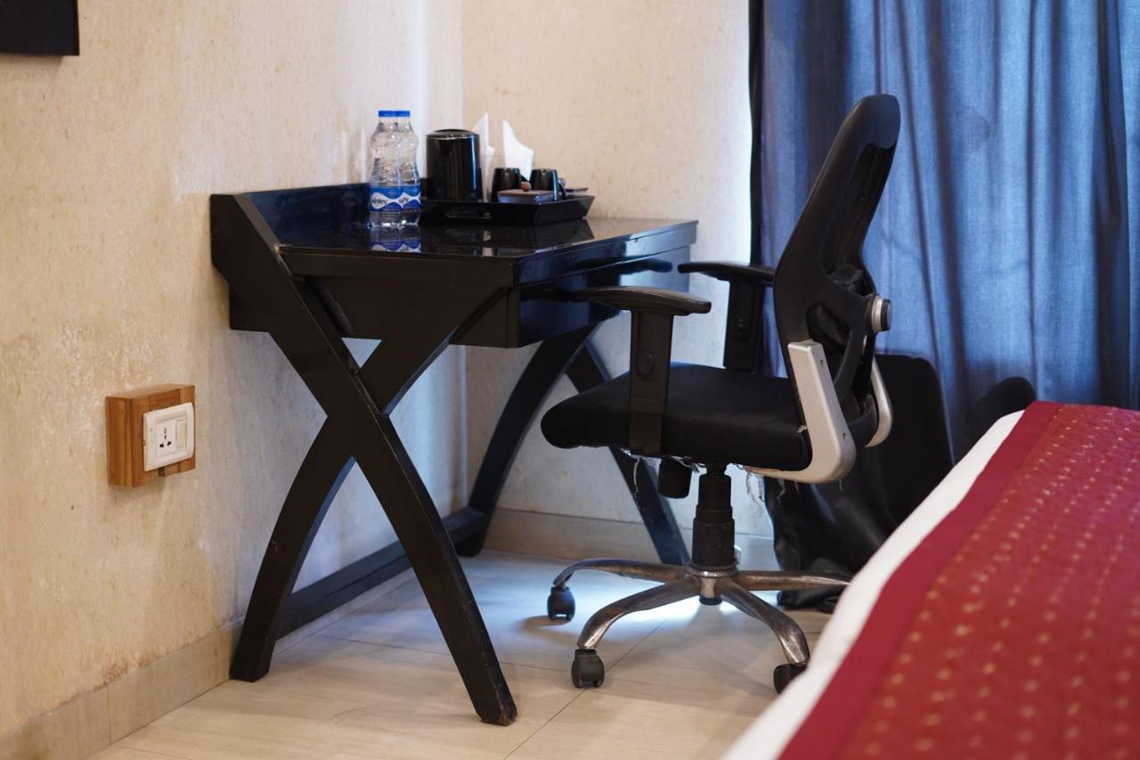 Hotel O Delhi, Near Karol Bagh Main Market And Metro Station New Delhi