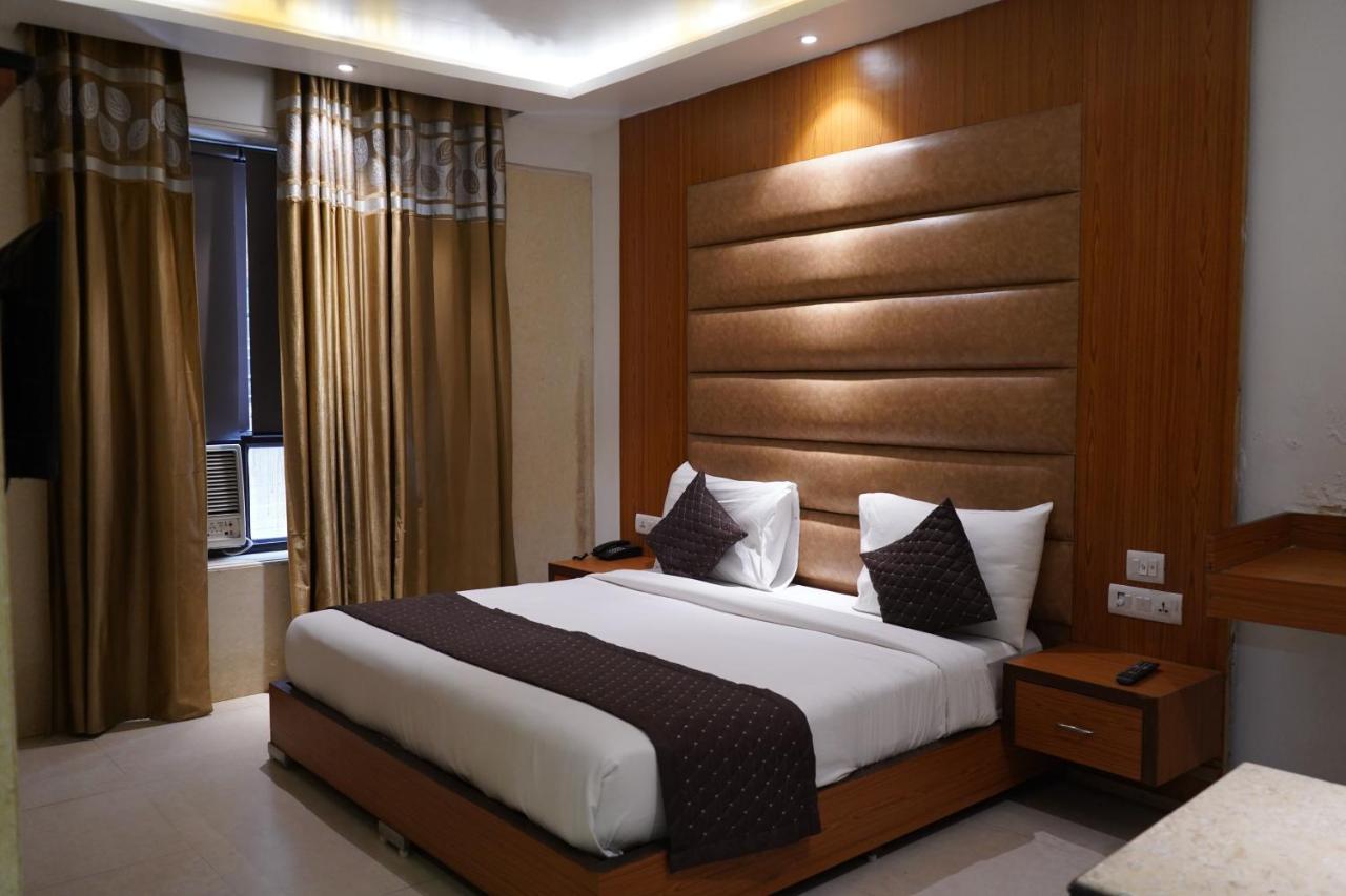 Hotel O Delhi, Near Karol Bagh Main Market And Metro Station New Delhi